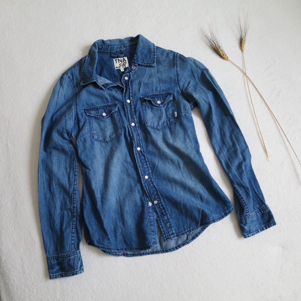 Aritzia TNA Jean Button Shirt